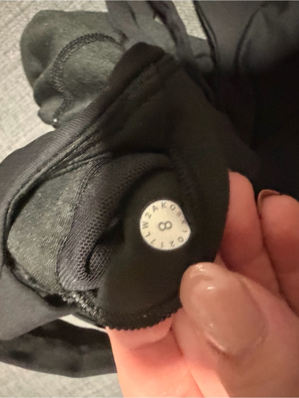 lululemon athletica Black Cross-Back Bralette - size 8 - Picture 3 of 3